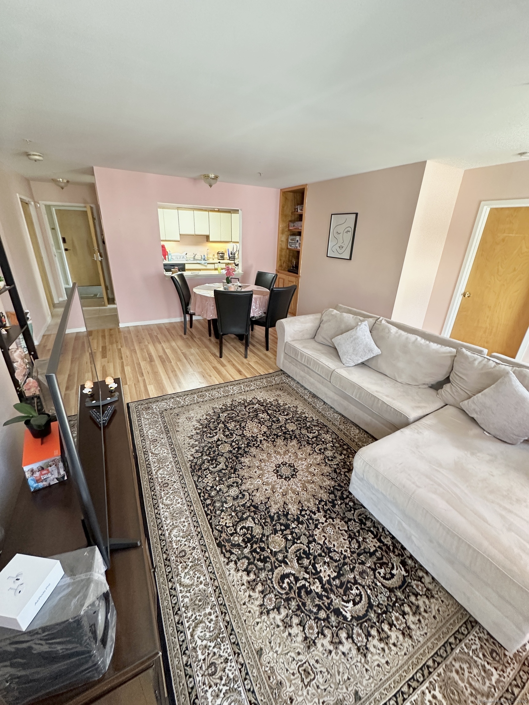 664 Main Avenue APT 302