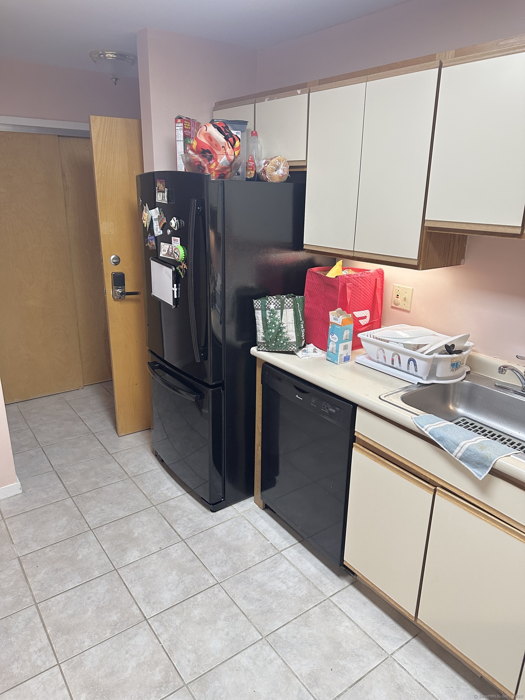 664 Main Avenue APT 302