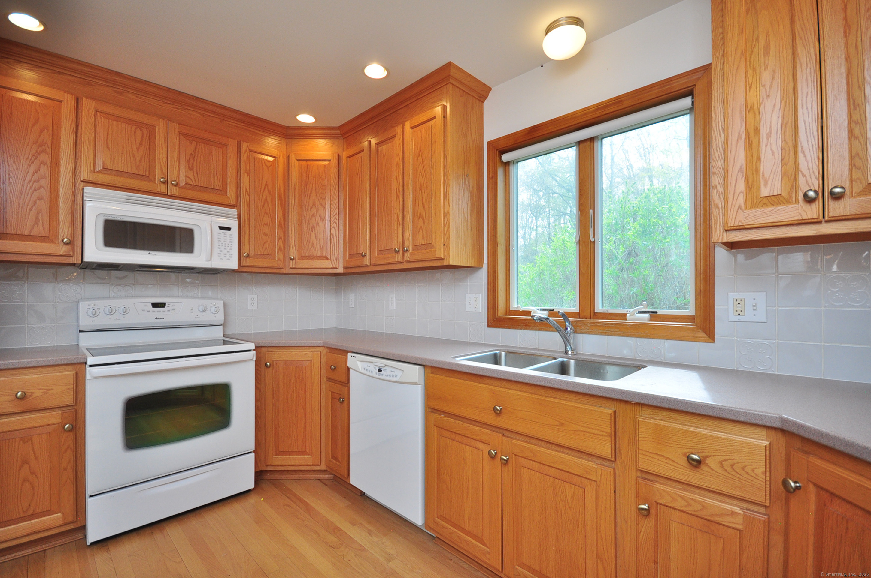 22 Lazo Drive, Litchfield, Connecticut image 10