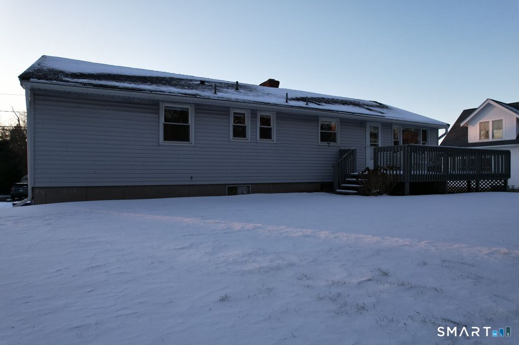 Photo of 58 Berkeley Place, Newington, CT 06111 (MLS # 24146644)