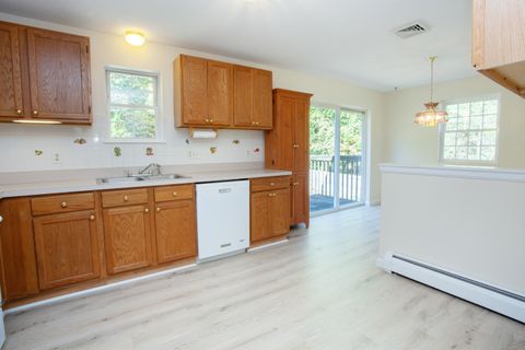 Tiny photo for 463 Tunxis Avenue, Bloomfield, CT 06002 (MLS # 24133813)