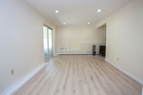 Tiny photo for 463 Tunxis Avenue, Bloomfield, CT 06002 (MLS # 24133813)