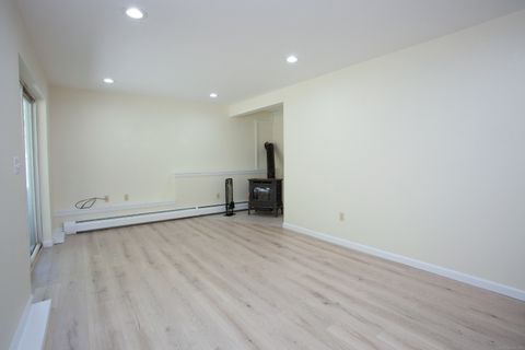 Tiny photo for 463 Tunxis Avenue, Bloomfield, CT 06002 (MLS # 24133813)