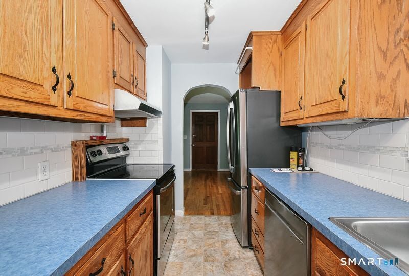 251 Gillette Road