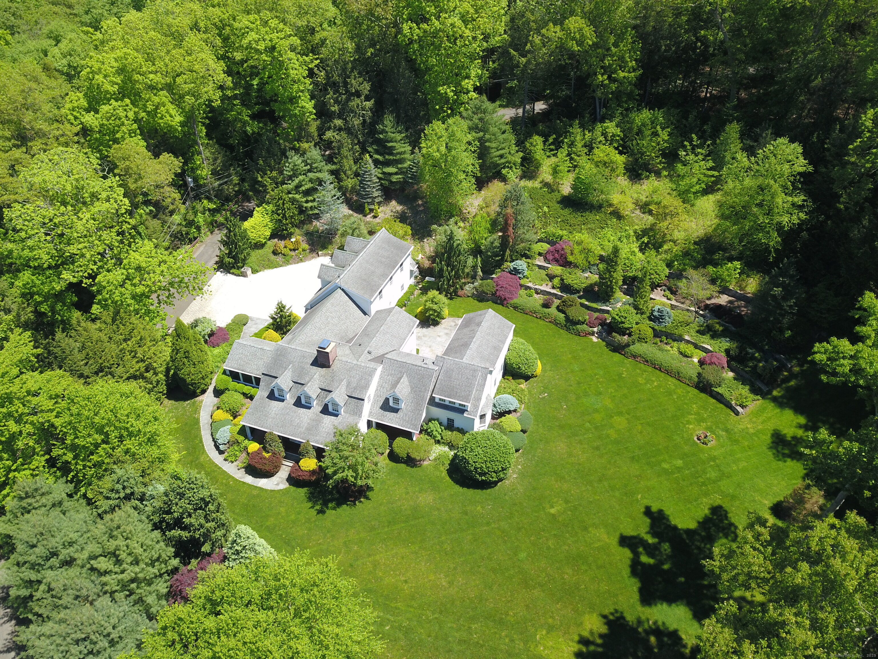 Property for Sale at Bradley Road, Weston, Connecticut - Bedrooms: 5 
Bathrooms: 7 
Rooms: 11  - $1,649,000