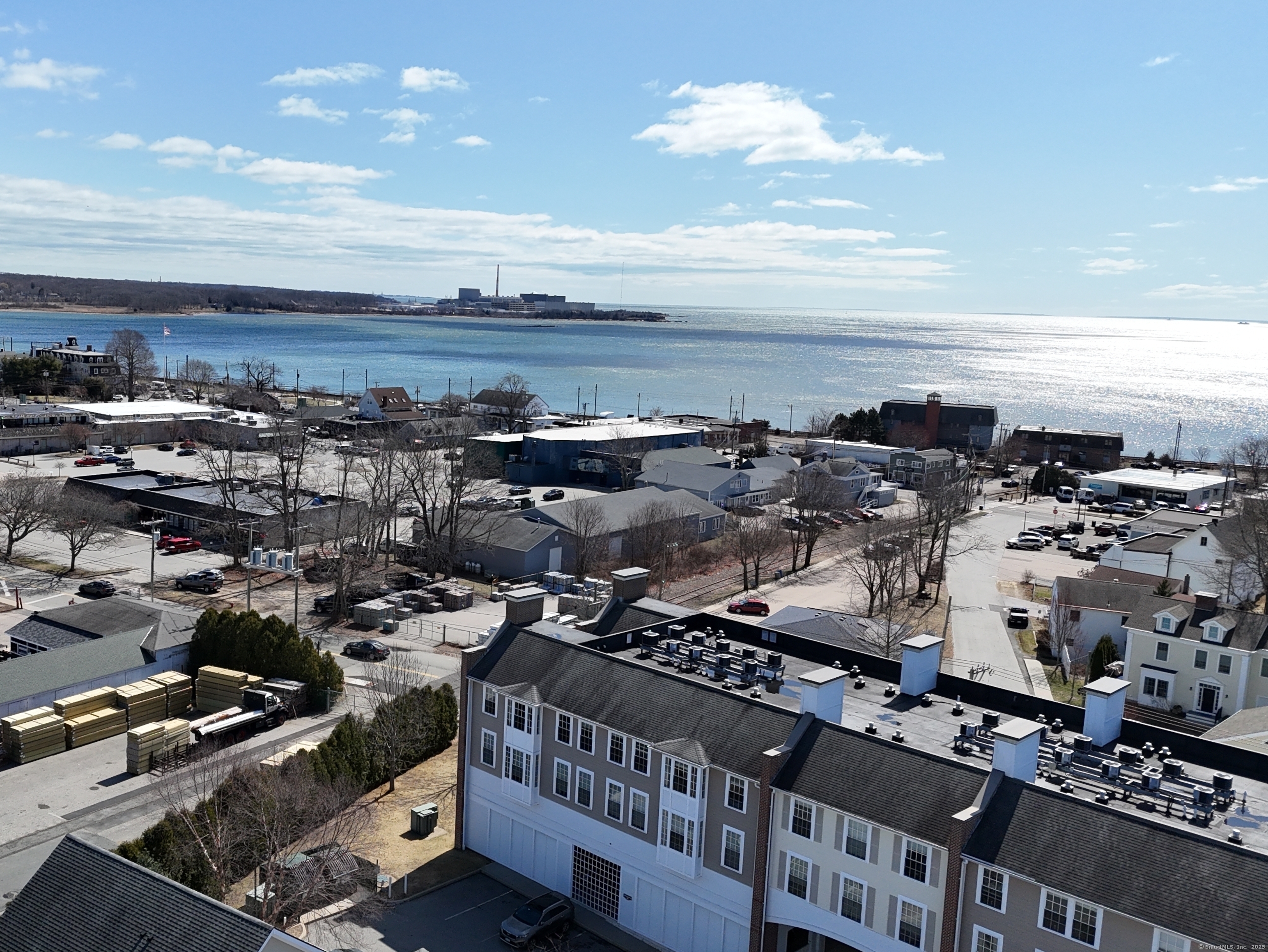 Rental Property at Hope Street 36, East Lyme, Connecticut - Bedrooms: 1 
Bathrooms: 1 
Rooms: 3  - $1,650 MO.