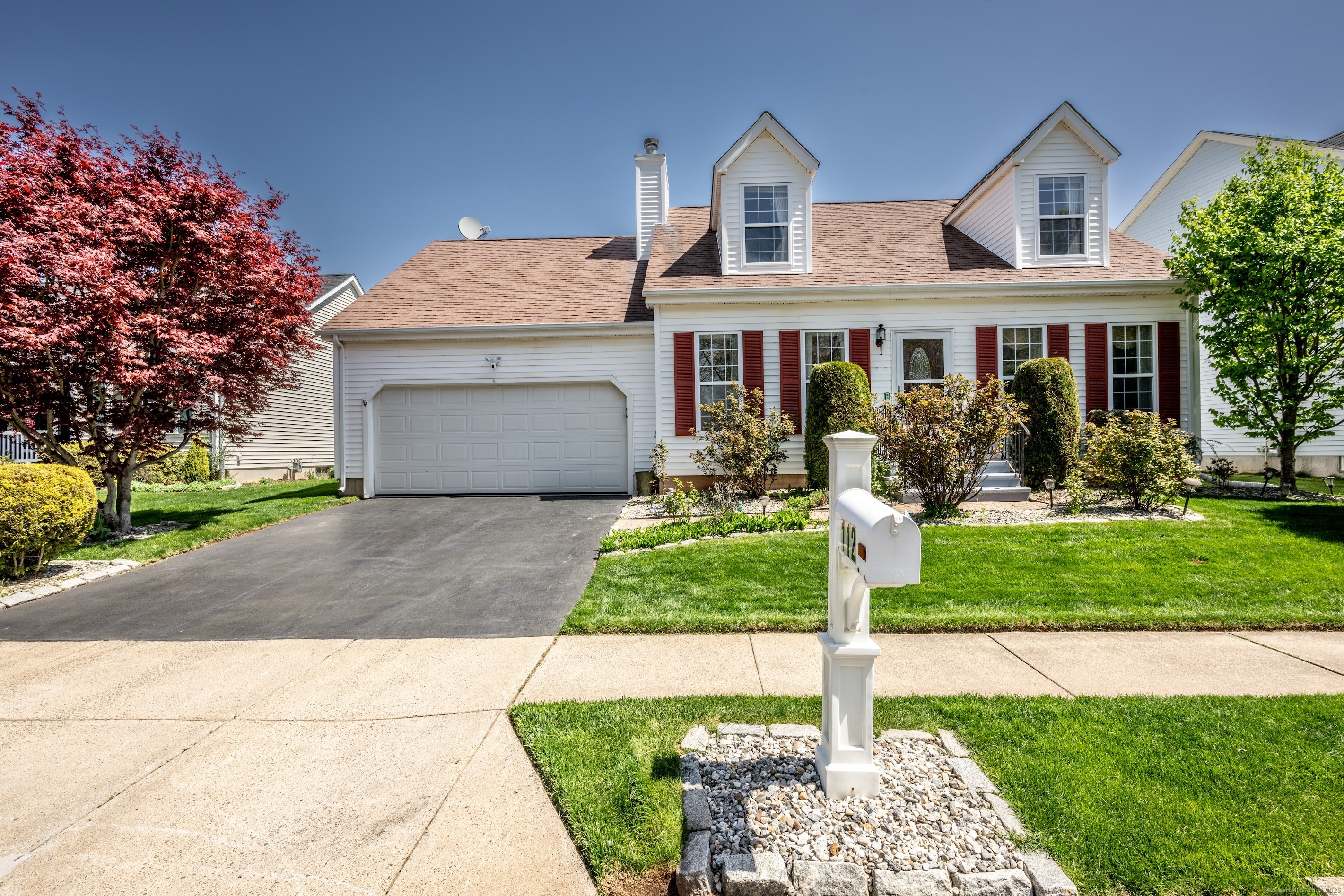 112 Rolling Green, Middletown, Connecticut image 1