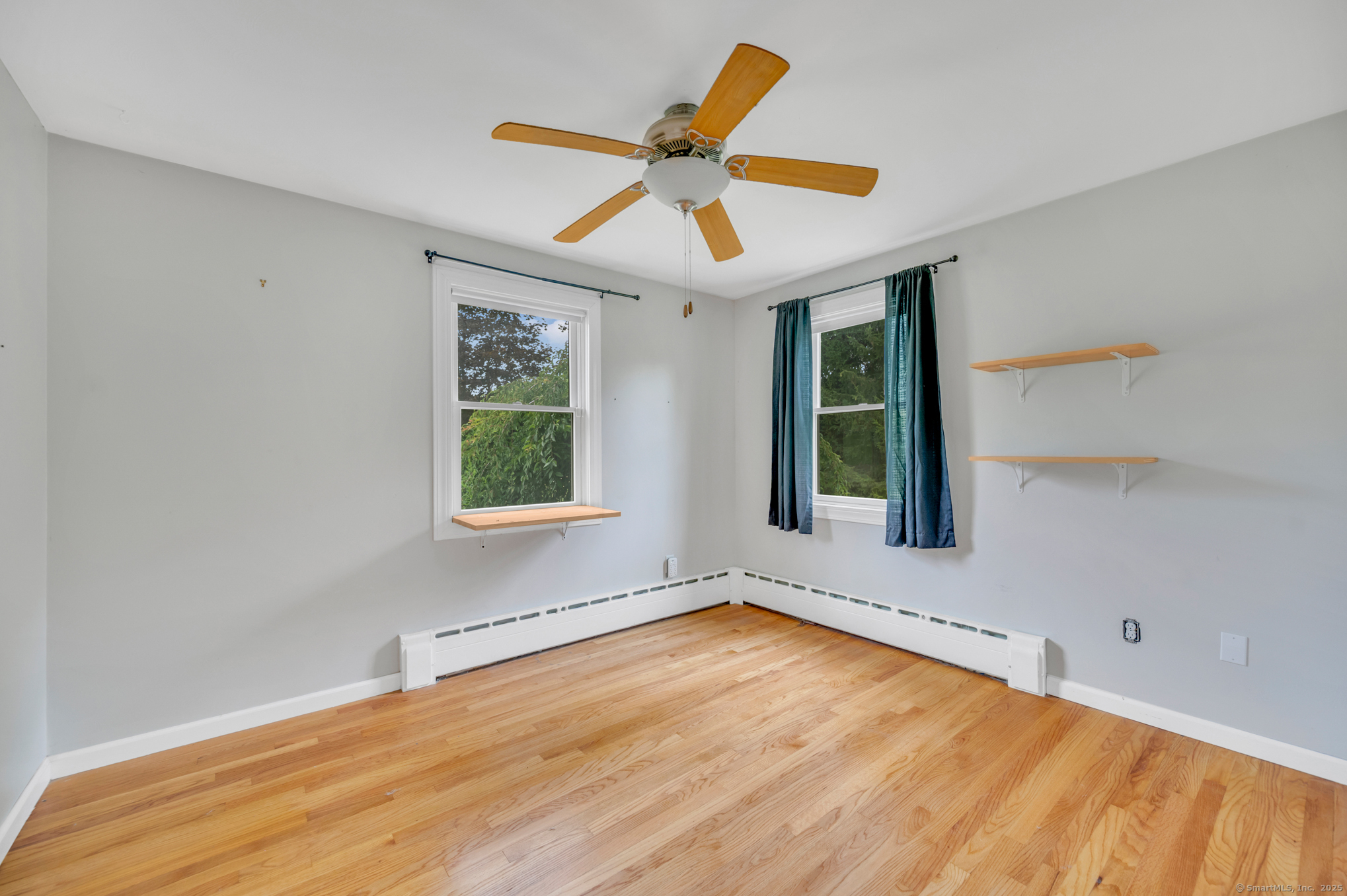 Middletown, Connecticut 06457, United States, 3 Bedrooms Bedrooms, ,2 BathroomsBathrooms,Residential,Coming Soon,165174