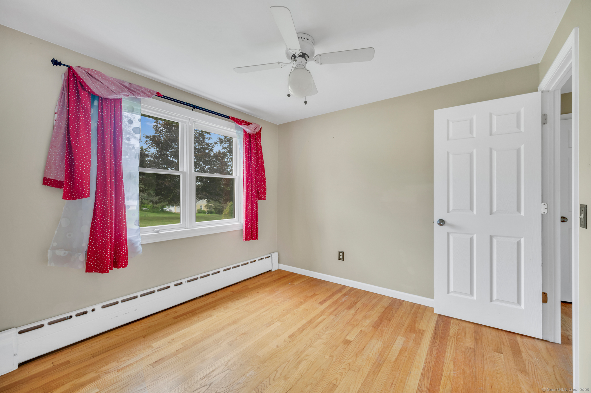 Middletown, Connecticut 06457, United States, 3 Bedrooms Bedrooms, ,2 BathroomsBathrooms,Residential,Coming Soon,165174