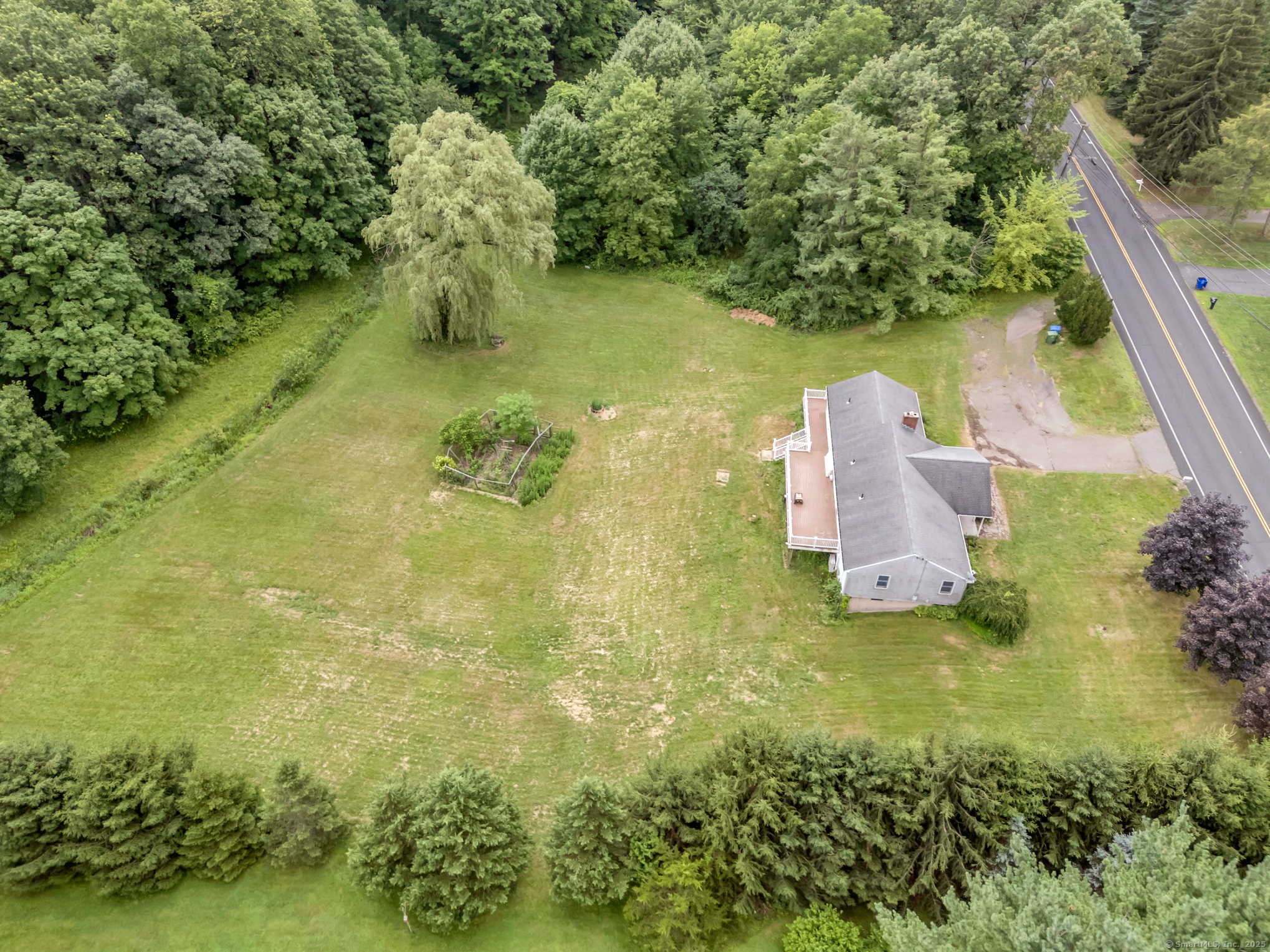 Middletown, Connecticut 06457, United States, 3 Bedrooms Bedrooms, ,2 BathroomsBathrooms,Residential,Coming Soon,165174