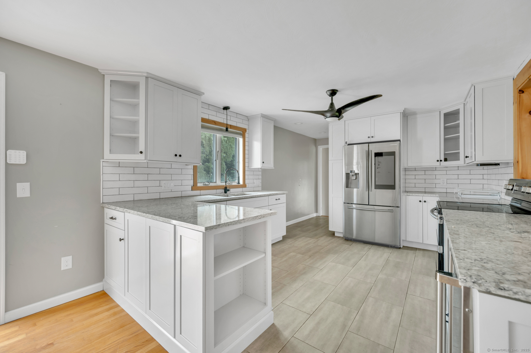 Middletown, Connecticut 06457, United States, 3 Bedrooms Bedrooms, ,2 BathroomsBathrooms,Residential,Coming Soon,165174