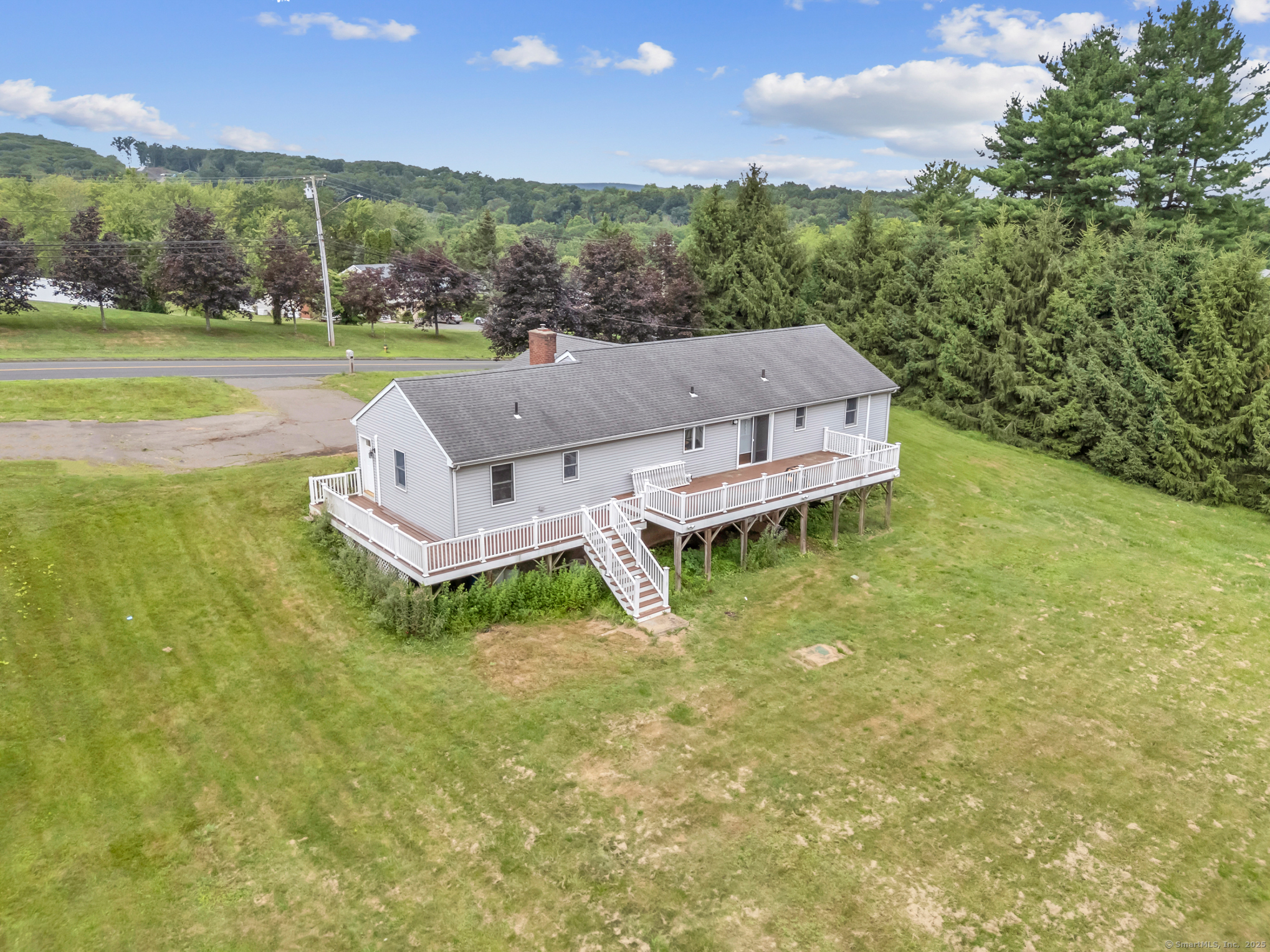 Middletown, Connecticut 06457, United States, 3 Bedrooms Bedrooms, ,2 BathroomsBathrooms,Residential,Coming Soon,165174