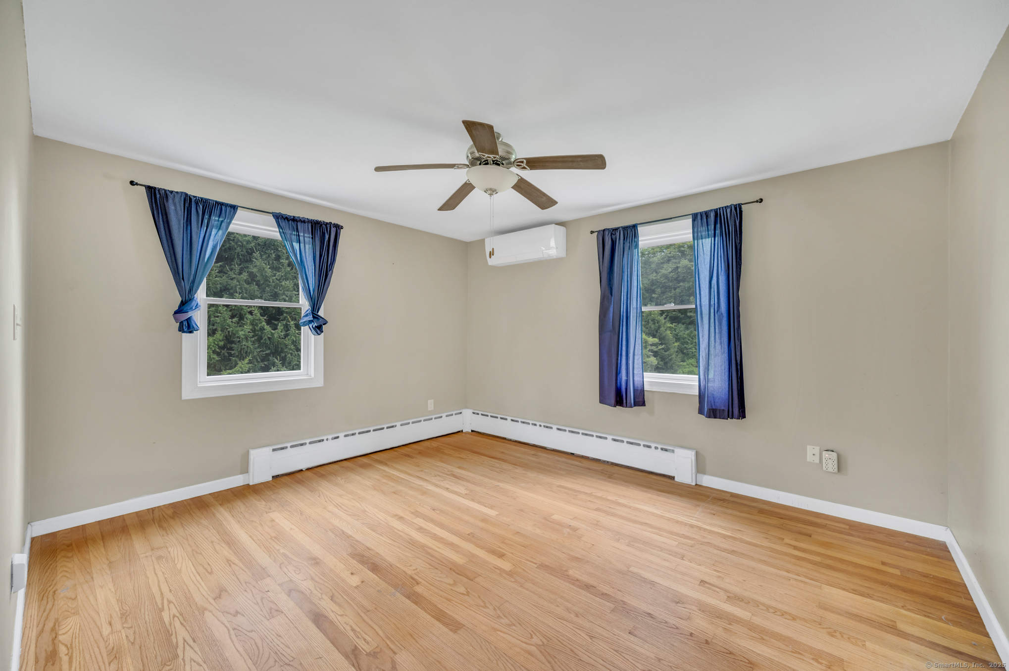 Middletown, Connecticut 06457, United States, 3 Bedrooms Bedrooms, ,2 BathroomsBathrooms,Residential,Coming Soon,165174