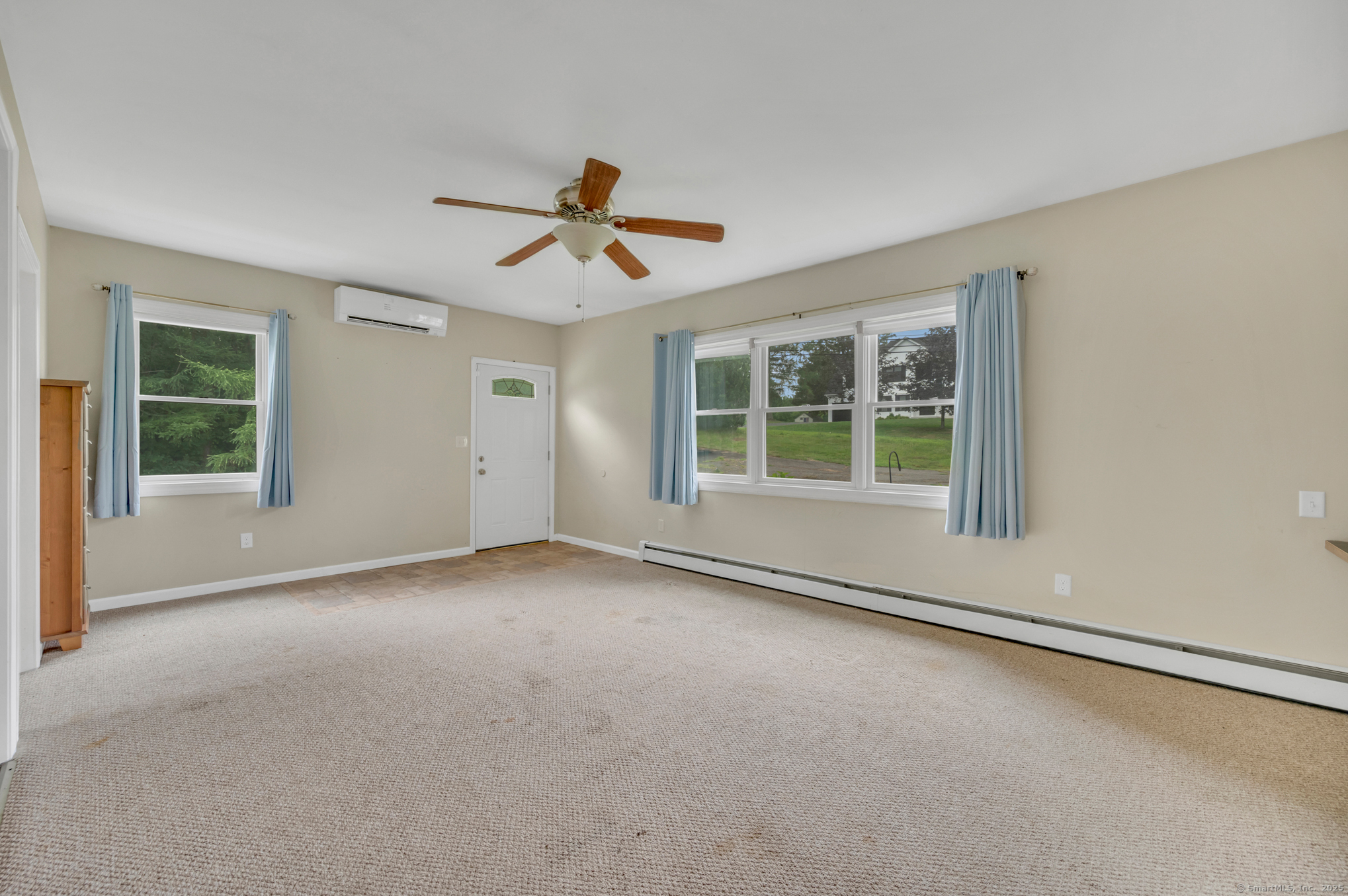 Middletown, Connecticut 06457, United States, 3 Bedrooms Bedrooms, ,2 BathroomsBathrooms,Residential,Coming Soon,165174