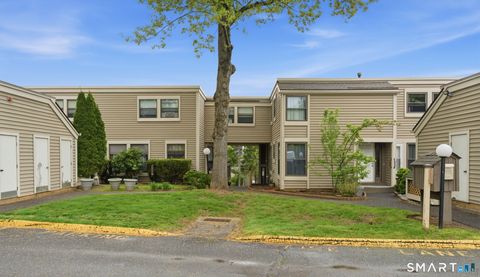 Condo For Sale - 6 Stevens Place #6<br/> Hartford County, Rocky Hill, CT 06067