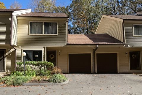 Photo of 21 Idlewood #21, Bethel, CT 06801 (MLS # 24135340)