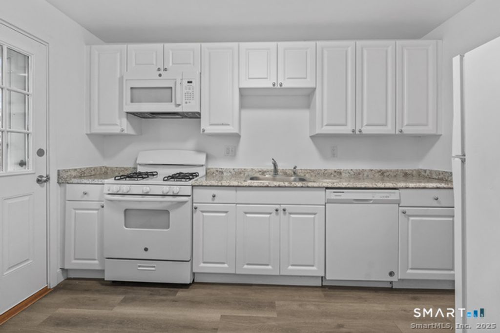 Photo of 136 Blachley Road #B, Stamford, CT 06902 (MLS # 24159039)