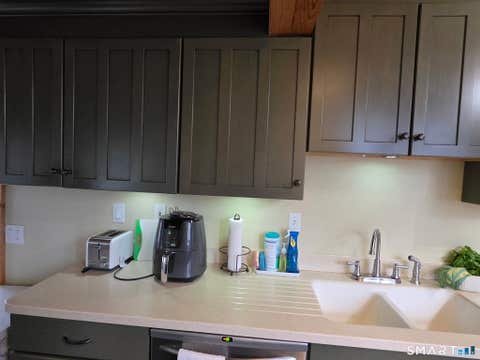 Tiny photo for 40 Suffolk Drive, East Hartford, CT 06118 (MLS # 24199020)