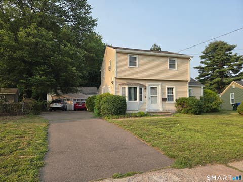 Photo of 40 Suffolk Drive, East Hartford, CT 06118 (MLS # 24199020)