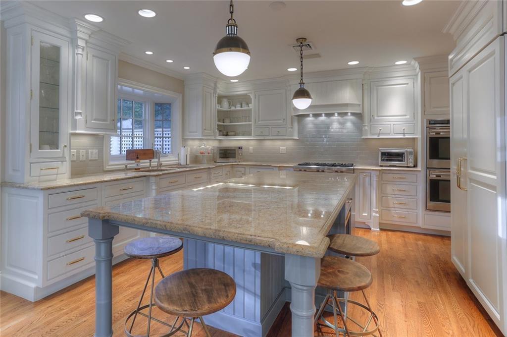 Photo 1 of 46 Hillspoint Road, Westport, Connecticut, $1,260,000, Web #: 99189257