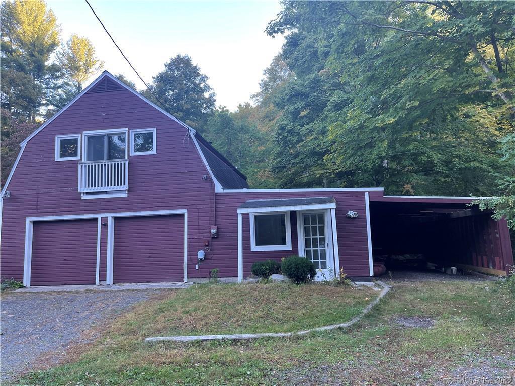 Weekeepeemee Road, Woodbury, Connecticut - 1 Bedrooms  
1 Bathrooms  
3 Rooms - 