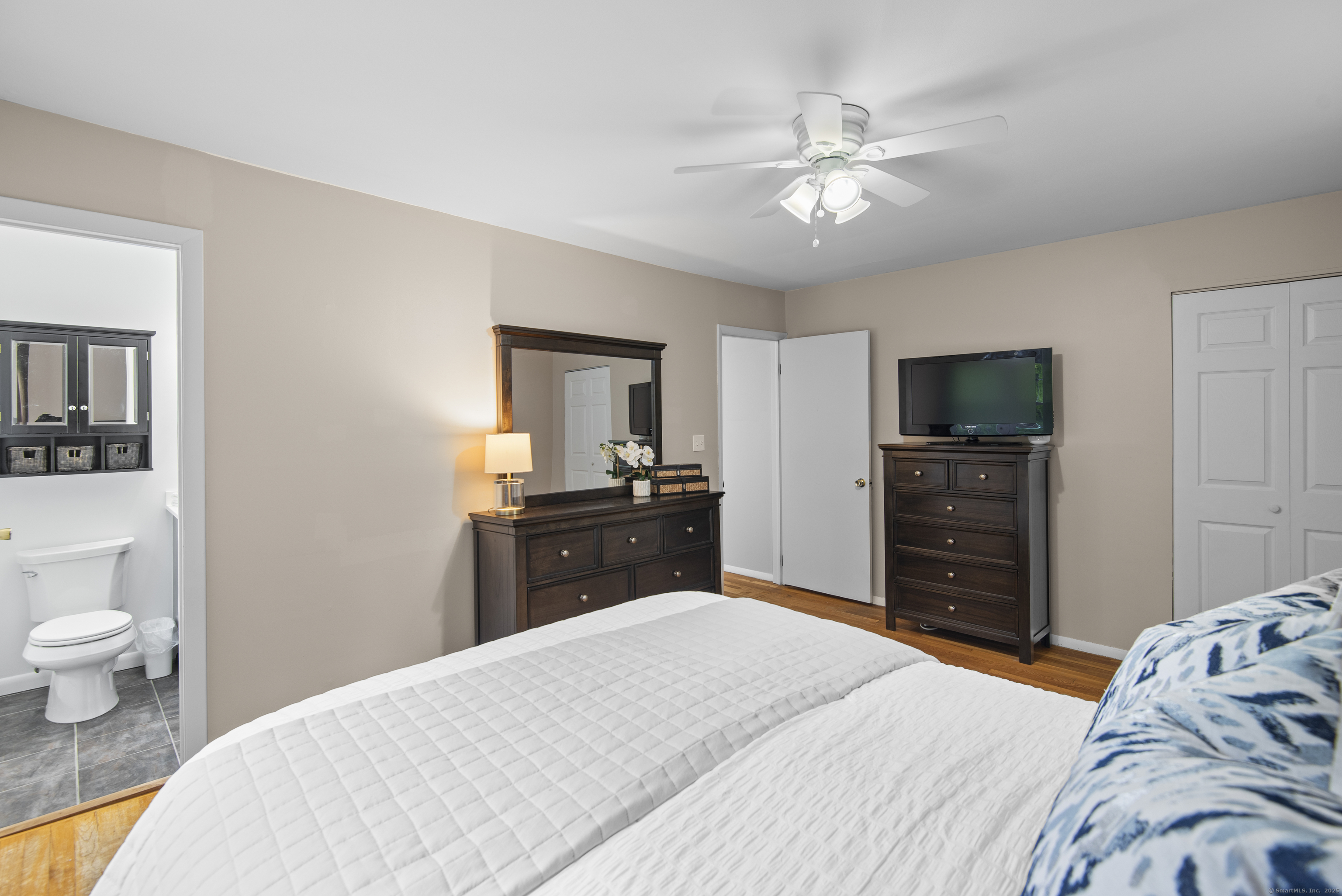 10 Paugusett Road, Newtown, Connecticut image 32