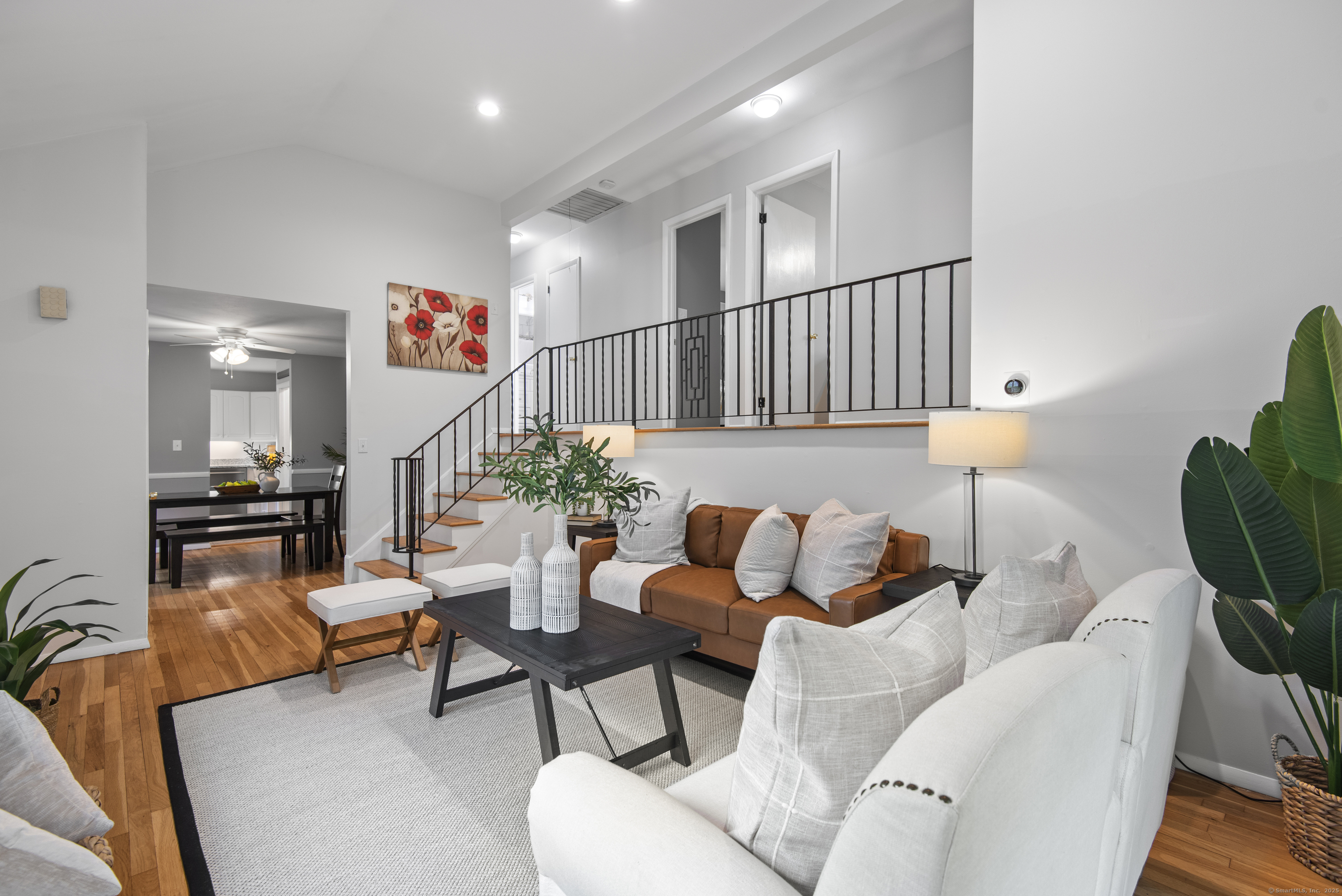 10 Paugusett Road, Newtown, Connecticut image 3