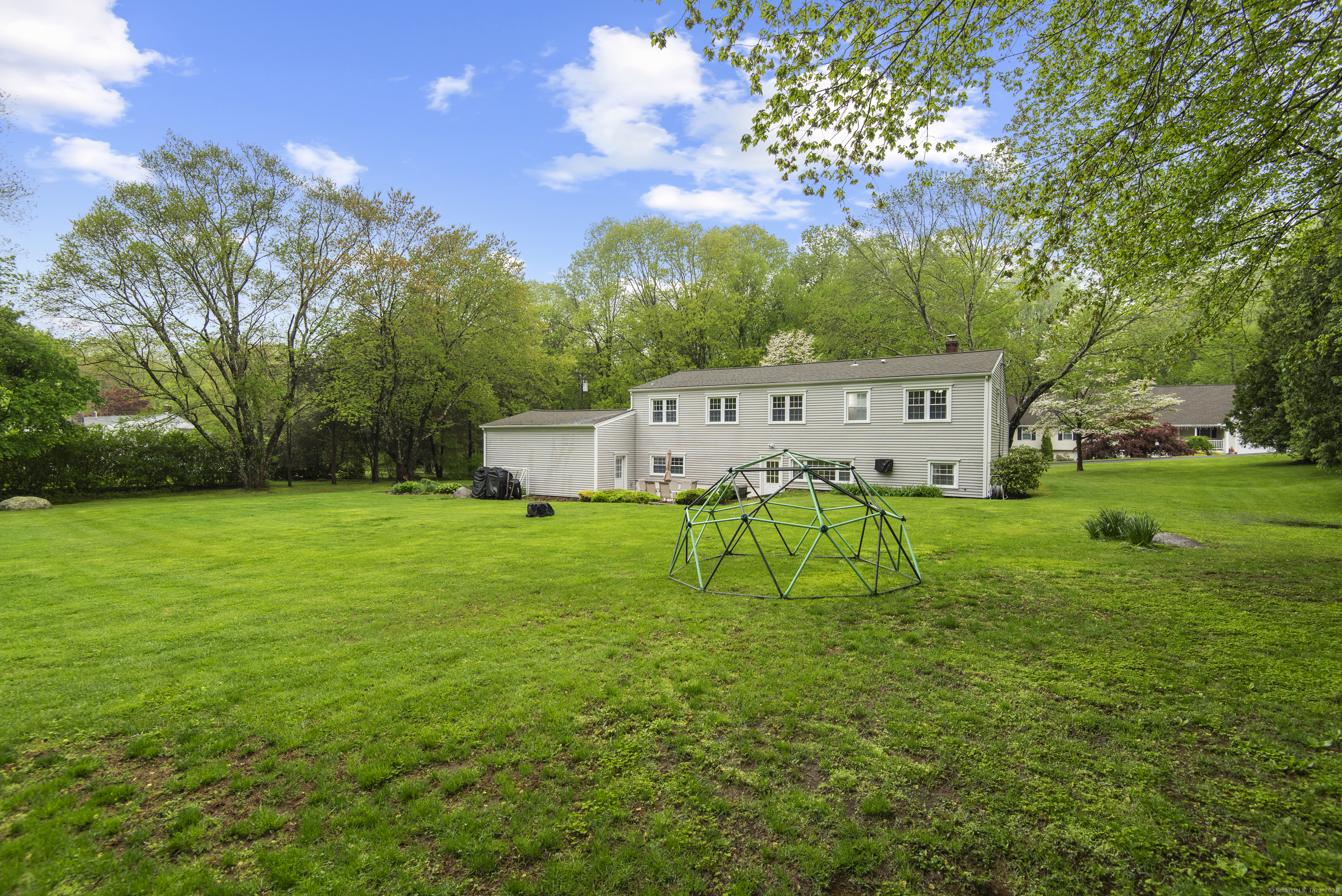 10 Paugusett Road, Newtown, Connecticut image 37