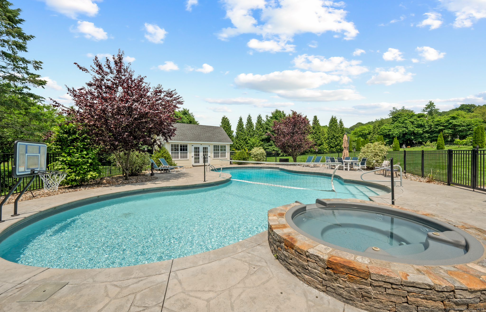 37 Great Pond Road