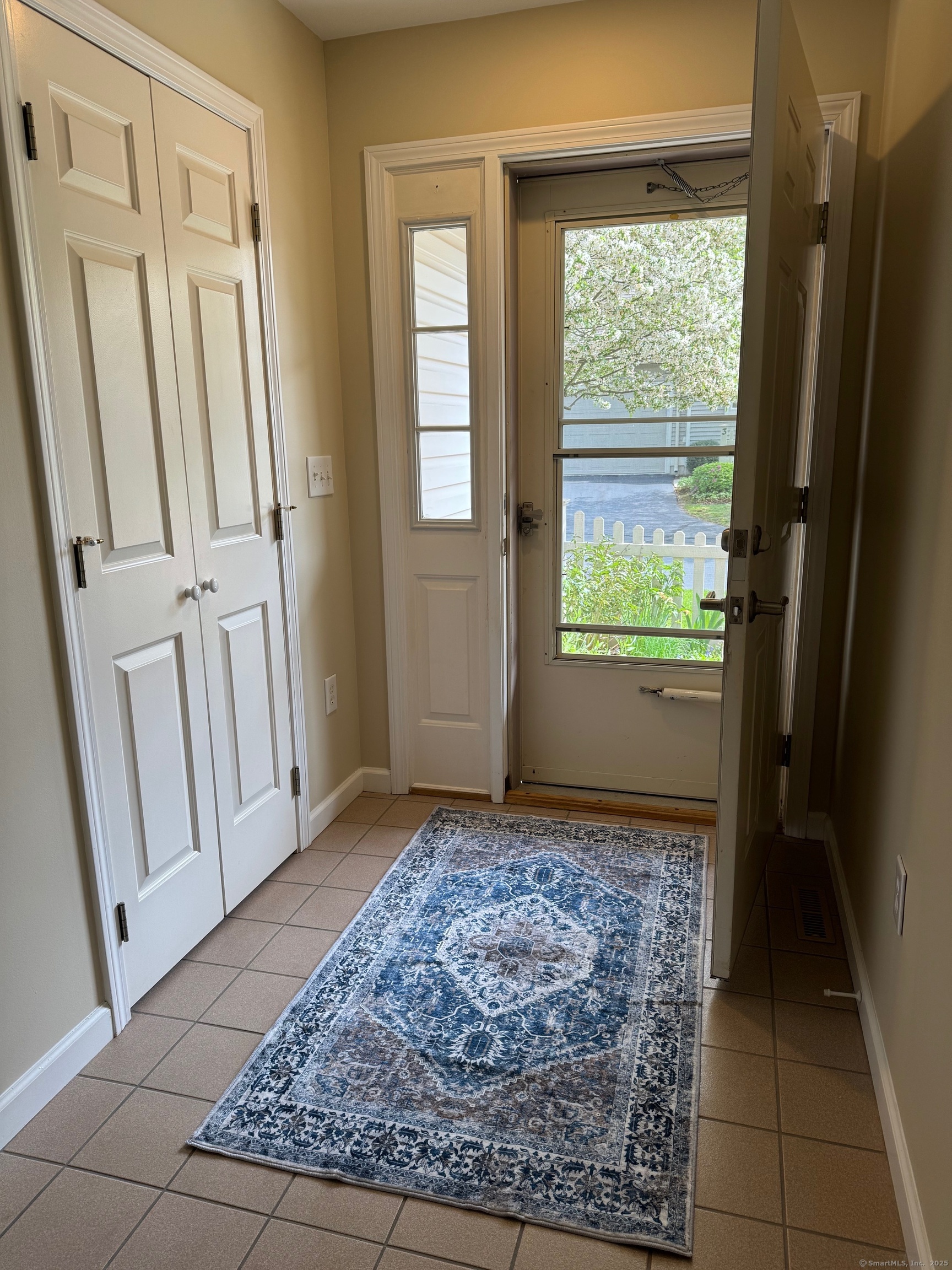6 Honeysuckle Lane #6, East Lyme, Connecticut image 2