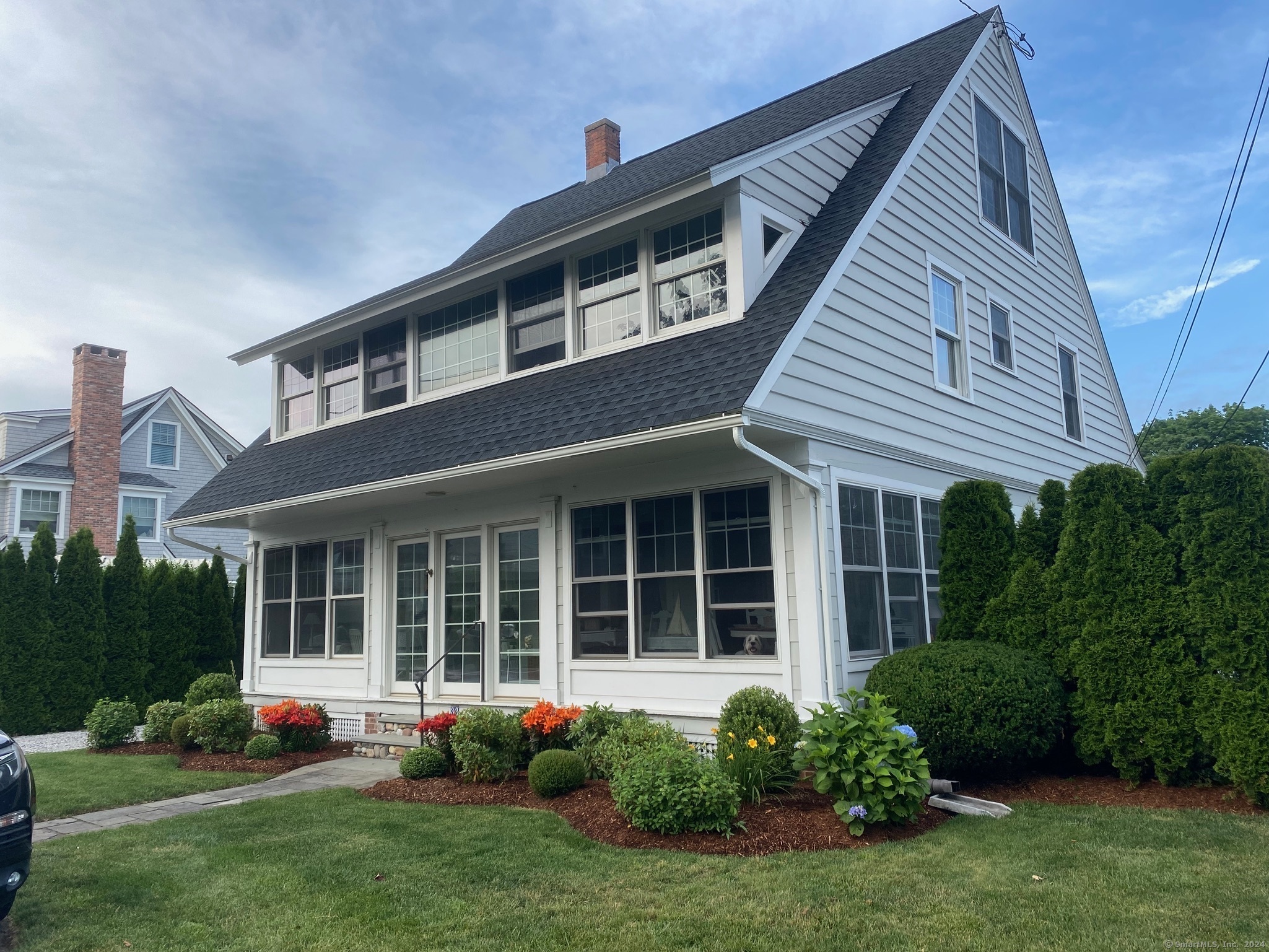 33 Grove Avenue
