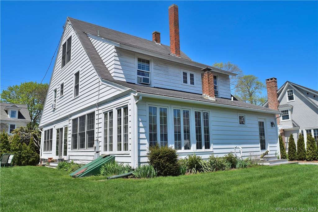 33 Grove Avenue