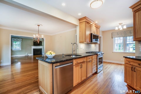 Tiny photo for 1040 Farmington Avenue #1040, West Hartford, CT 06107 (MLS # 24212944)