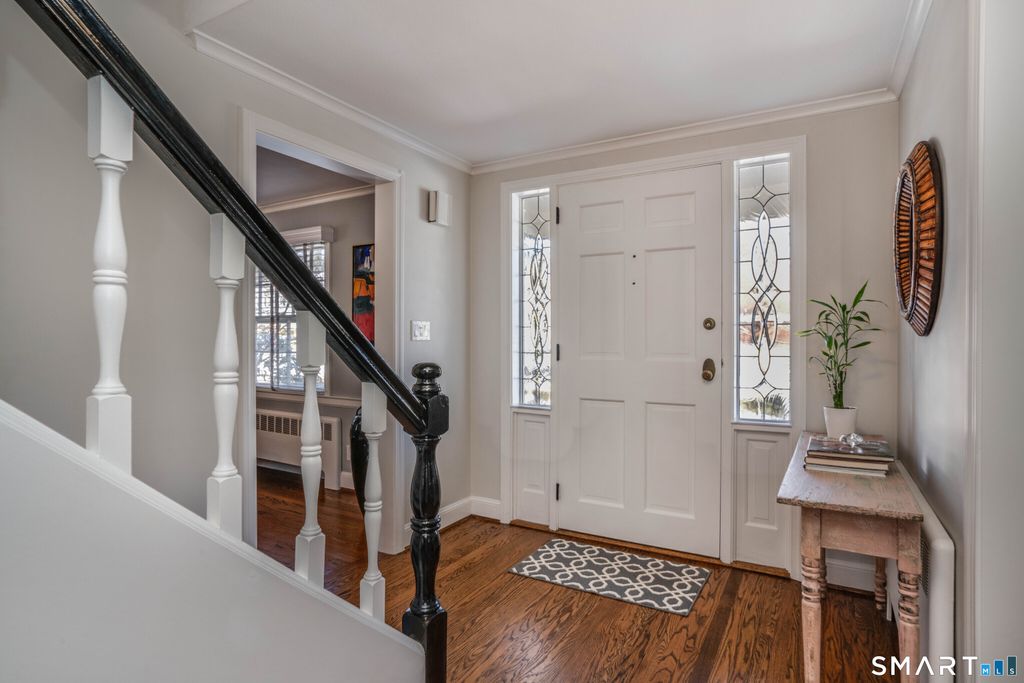 Photo of 15 Avondale Road, West Hartford, CT 06117 (MLS # 24158440)