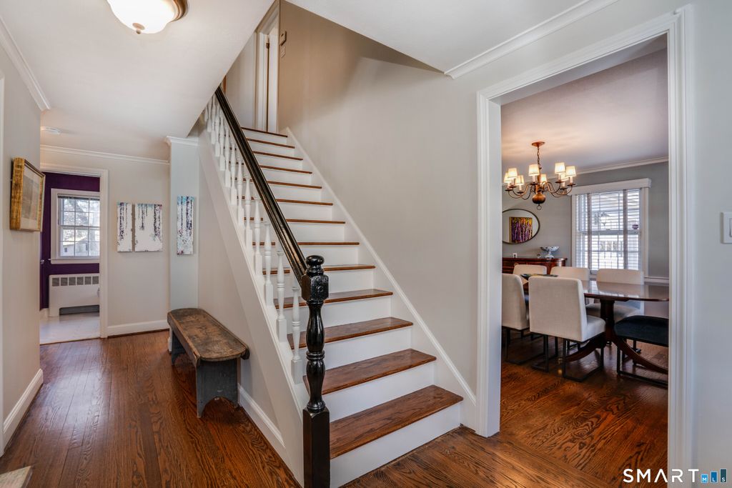 Photo of 15 Avondale Road, West Hartford, CT 06117 (MLS # 24158440)