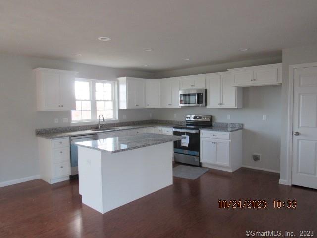 Photo 8 of 25 of 29 Pear Tree Drive house
