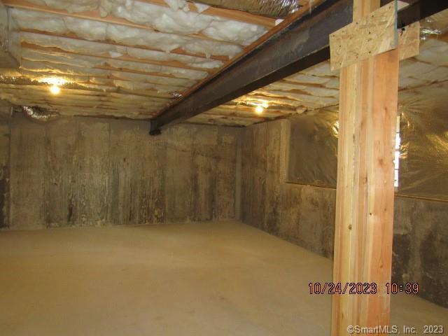 Photo 20 of 25 of 29 Pear Tree Drive house