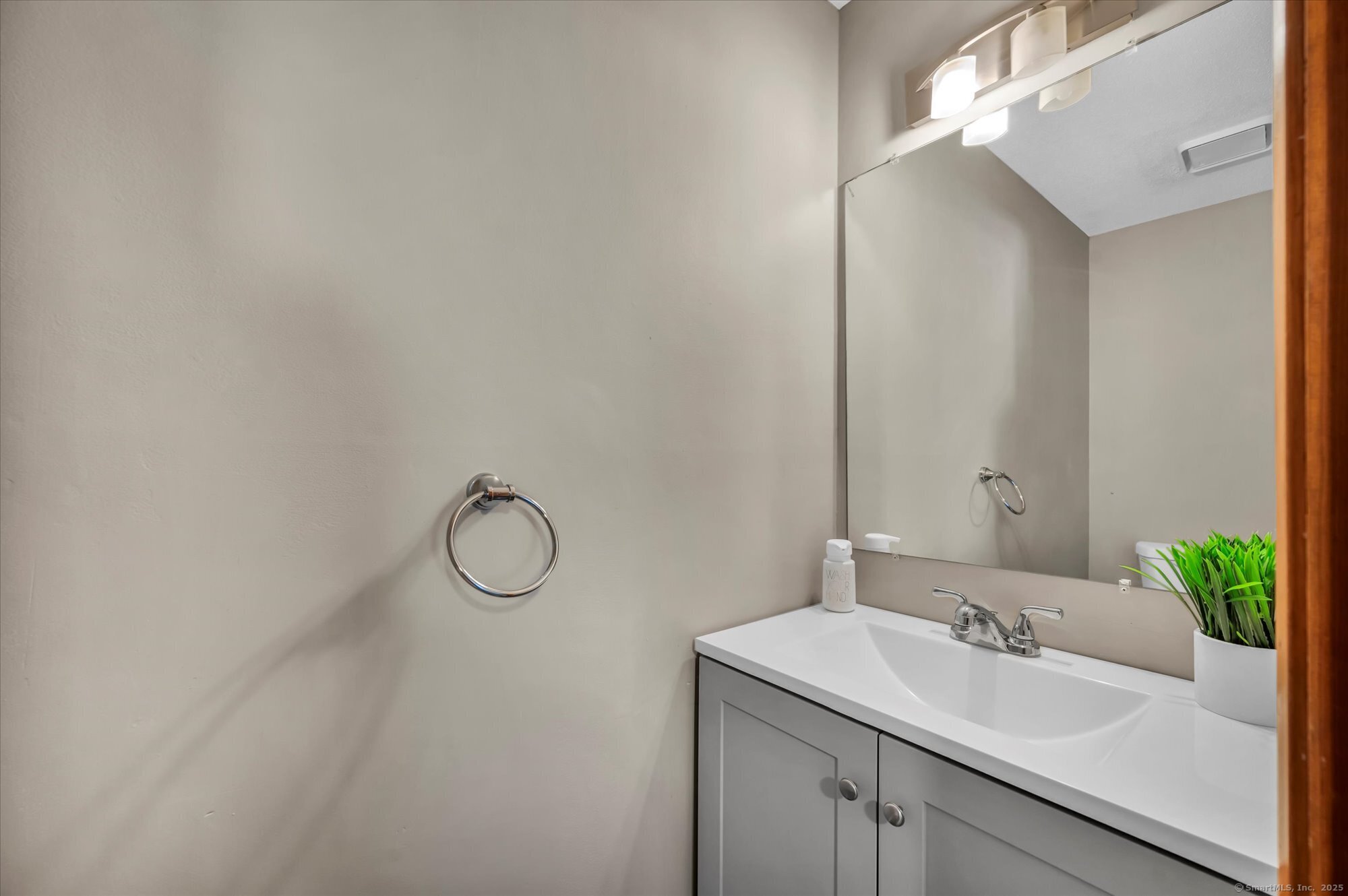 183 Oak Forest Drive, Manchester, Connecticut image 18