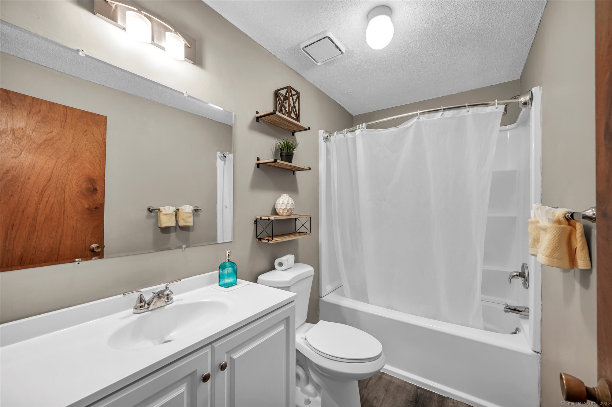 183 Oak Forest Drive, Manchester, Connecticut image 33