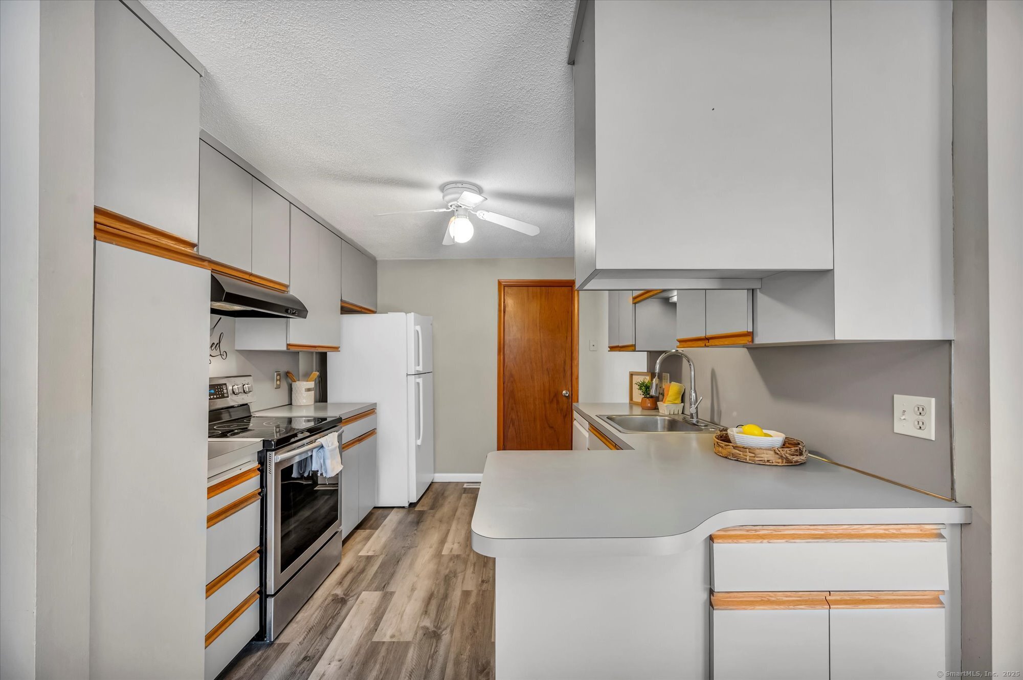 183 Oak Forest Drive, Manchester, Connecticut image 13