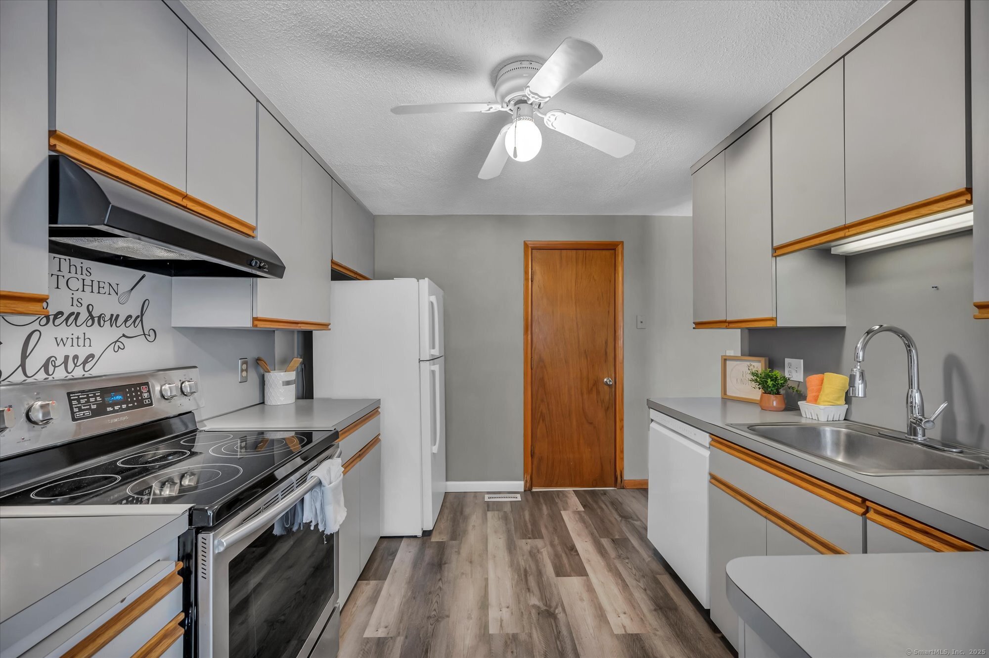 183 Oak Forest Drive, Manchester, Connecticut image 17