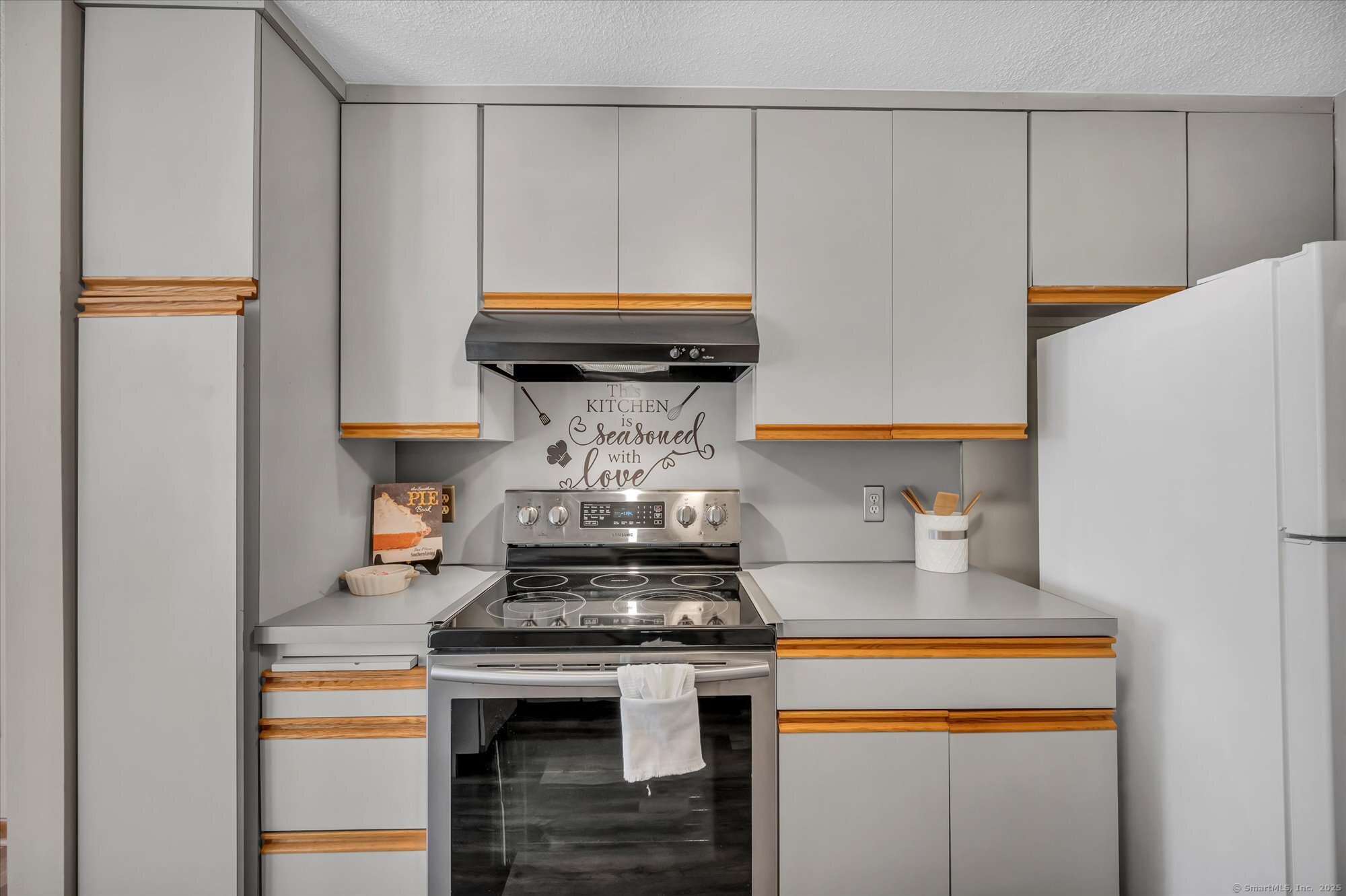 183 Oak Forest Drive, Manchester, Connecticut image 15