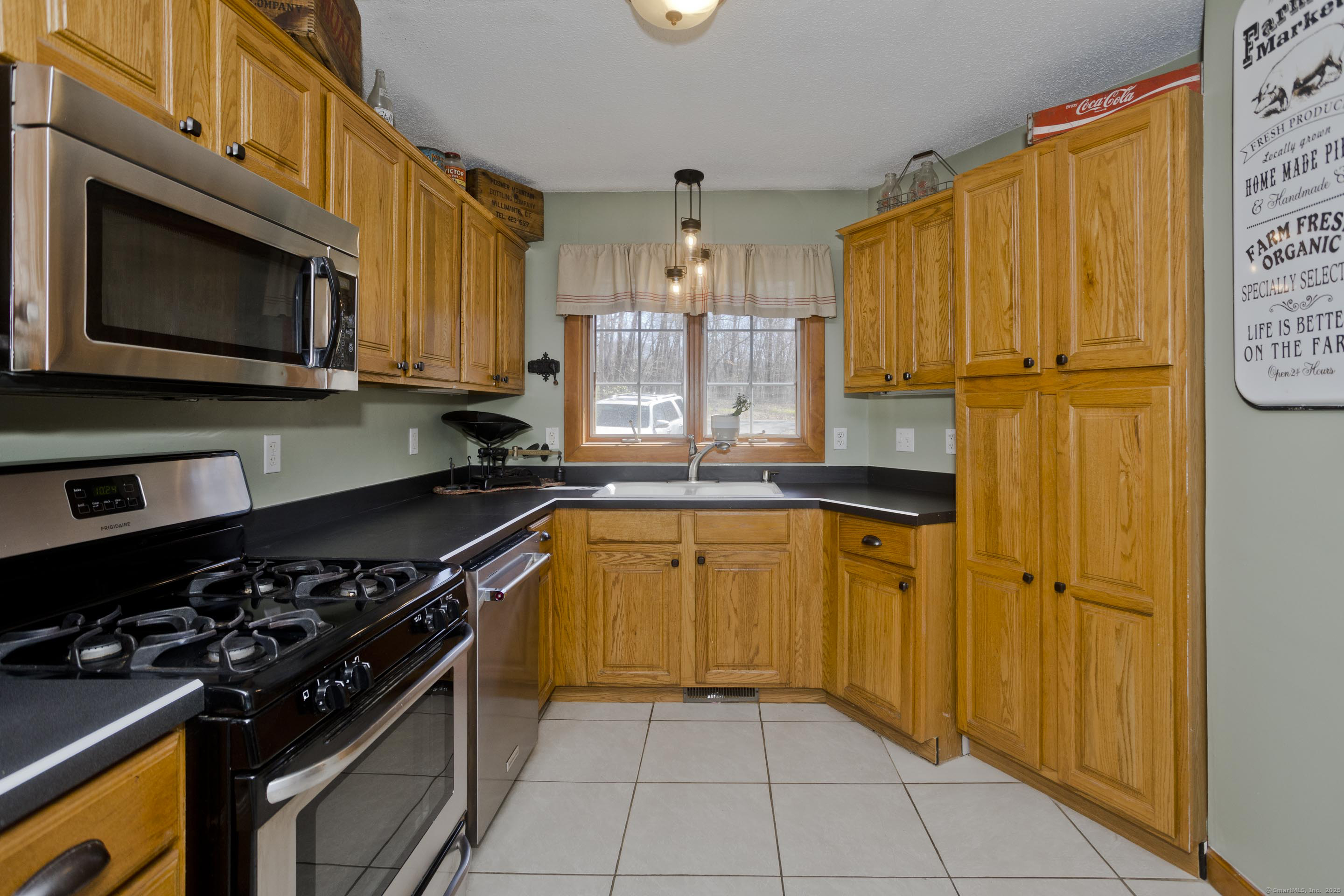 20 Beffa Road, Stafford, Connecticut image 8