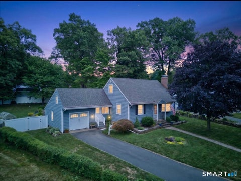 Photo of 127 Helaine Road, Manchester, CT 06042 (MLS # 24191249)