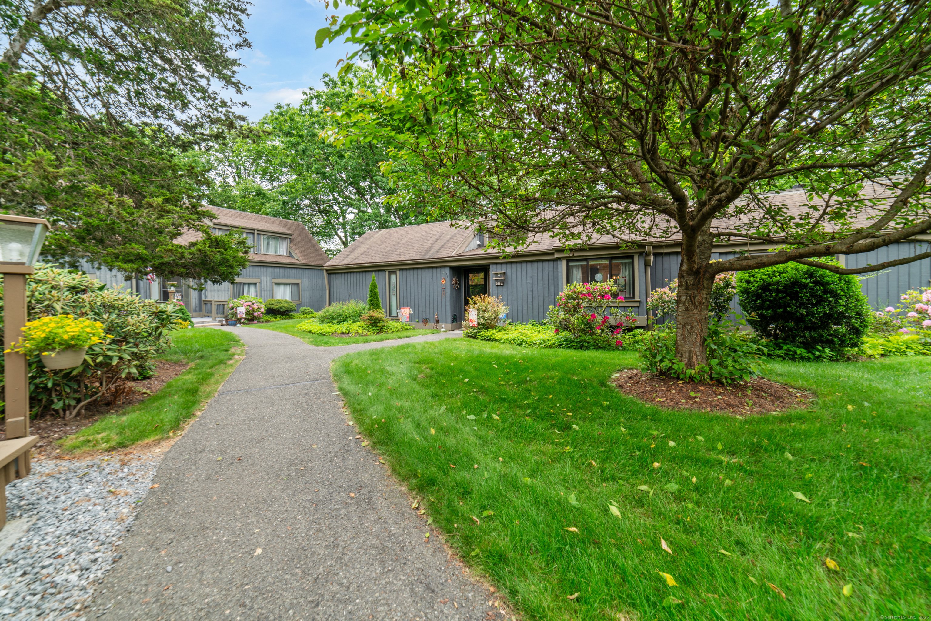528 Heritage Village #A, Southbury, Connecticut image 37