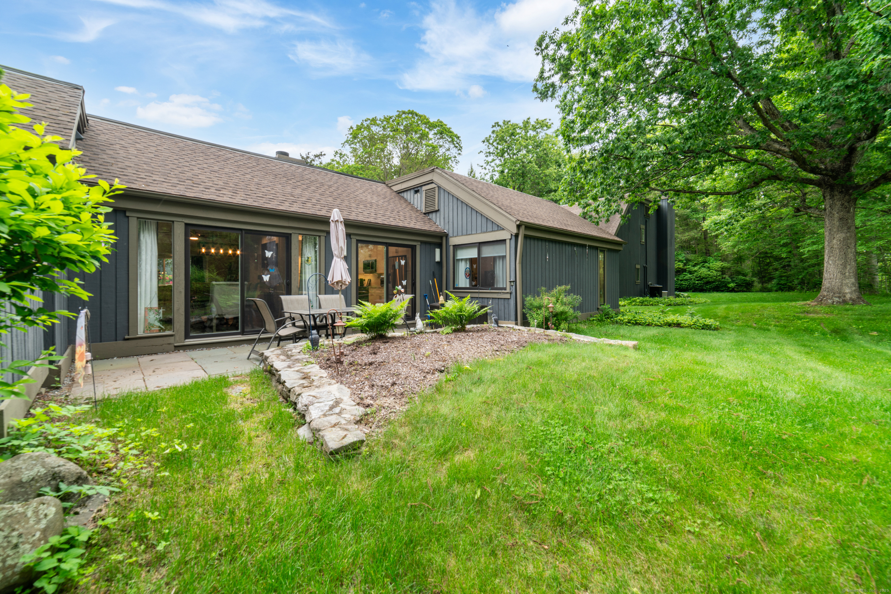 528 Heritage Village #A, Southbury, Connecticut image 32