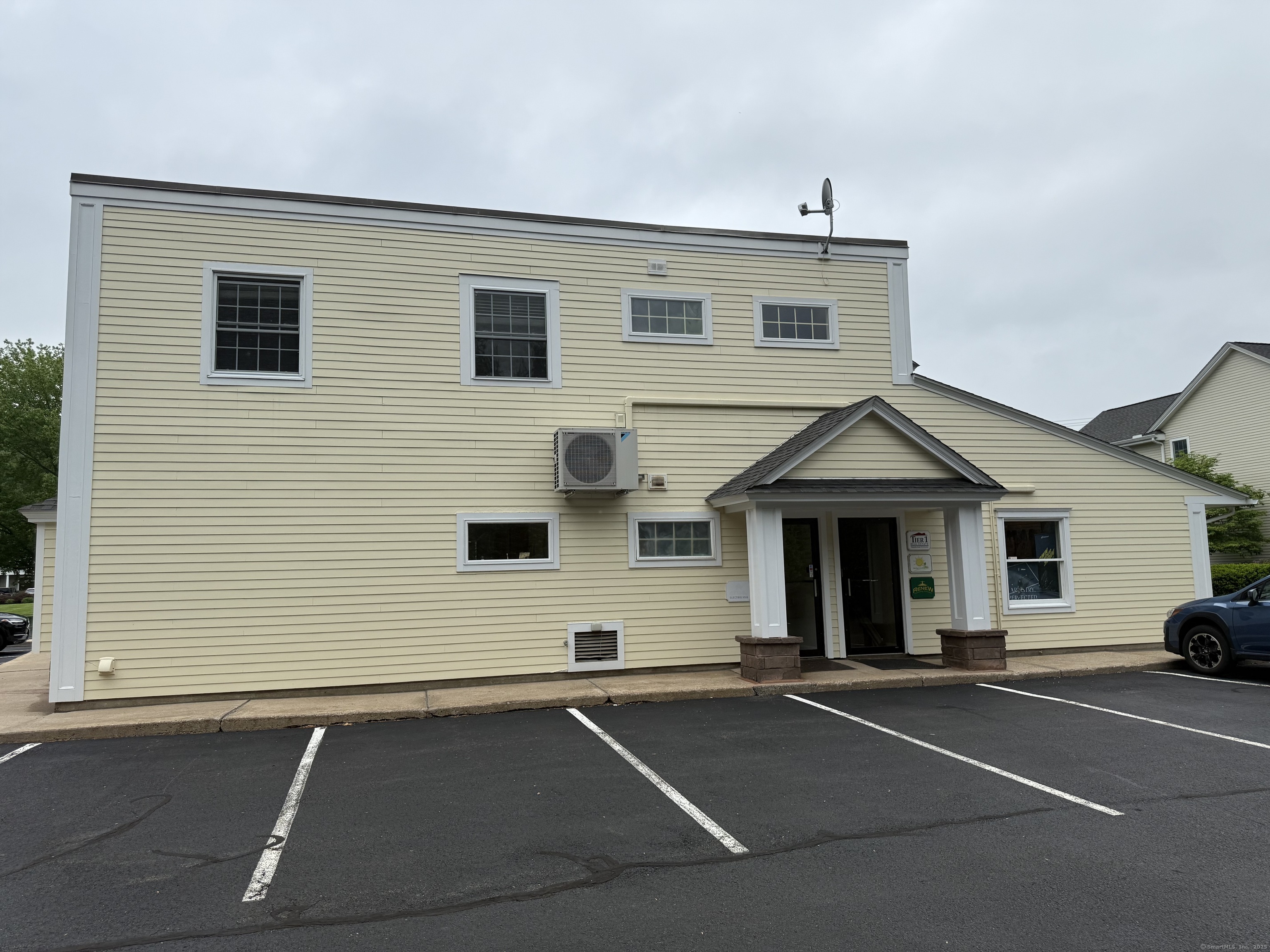 412 West Avon Road