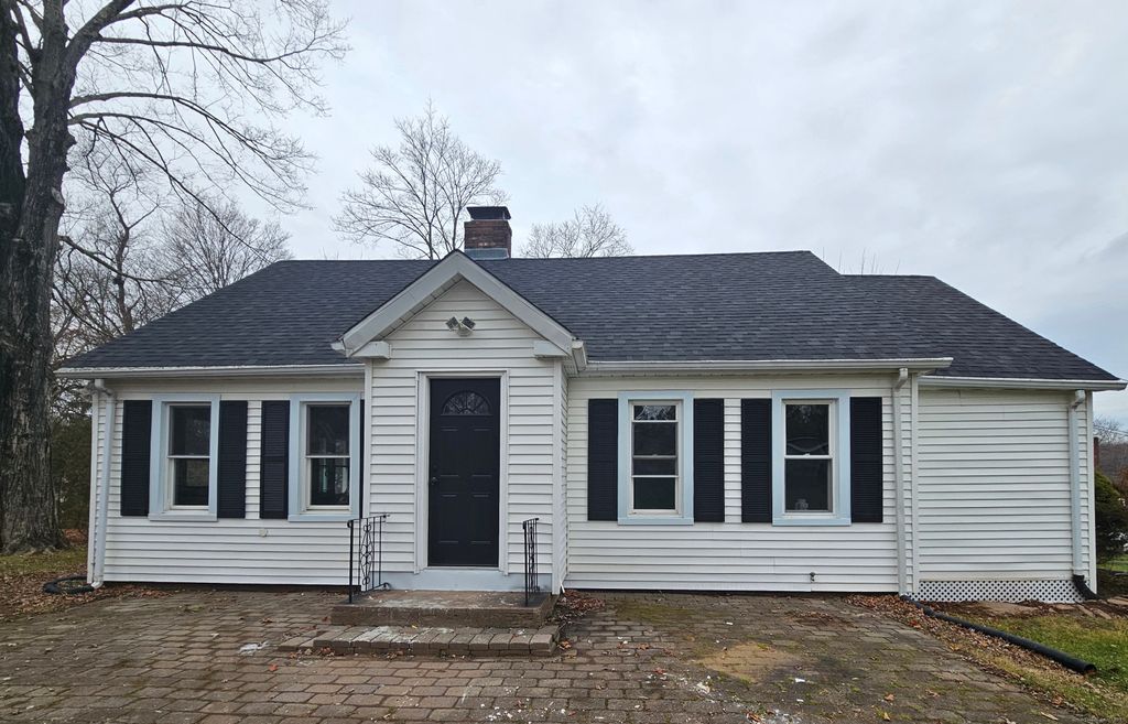 Photo of 574 Butternut Street, Middletown, CT 06457 (MLS # 24142236)