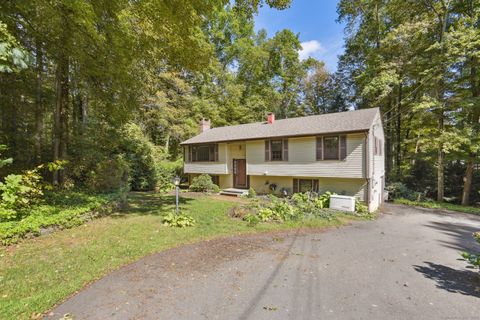 77 Pinebrook Circle Guilford CT 06437