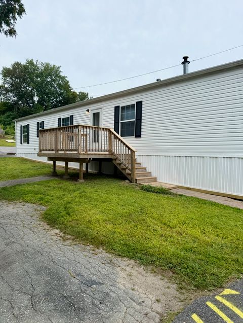 Photo of 260 Norwich New London Turnpike #4, Montville, CT 06382 (MLS # 24125944)
